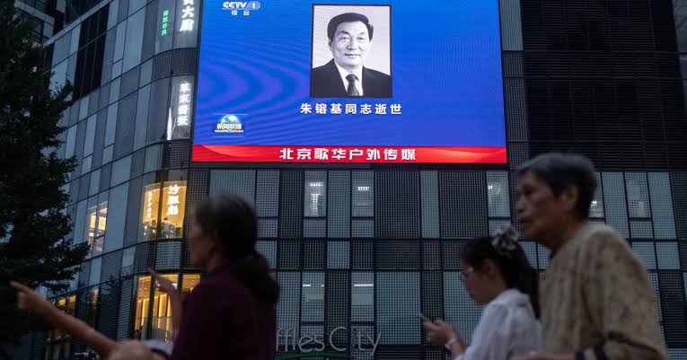 China limits public tributes as former premier Zhu Rongji is laid to rest
