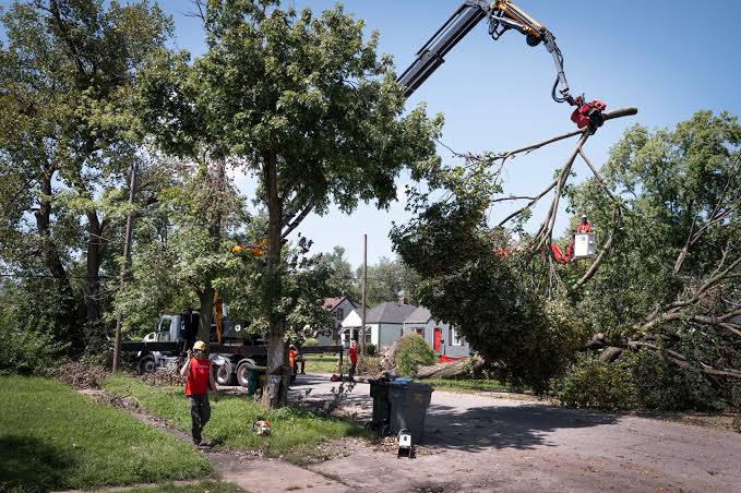 Thousands Remain Without Electricity in Gary, Indiana, Over a Week After Storms