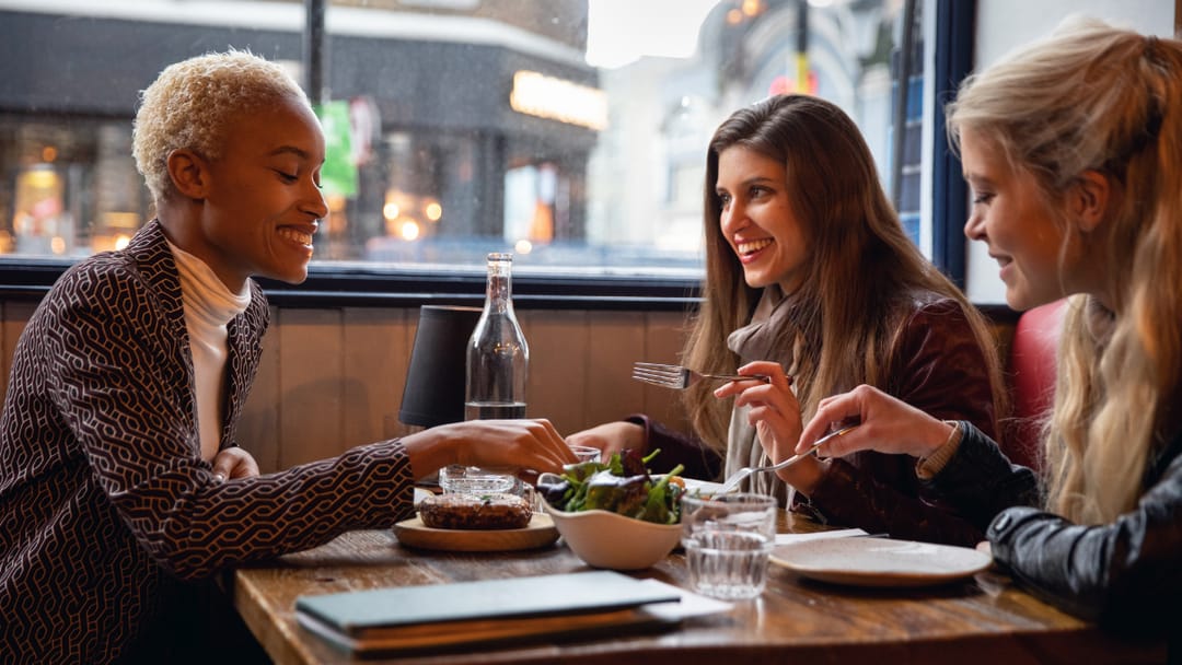 British diners confront rising service fees as US tipping habits spread