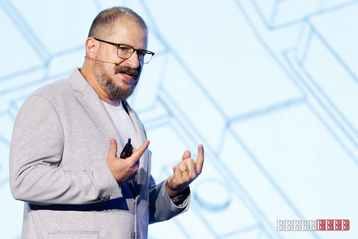 Amazon Secures $4 Billion in Qualcomm Warrants for AI Data‑Center Collaboration