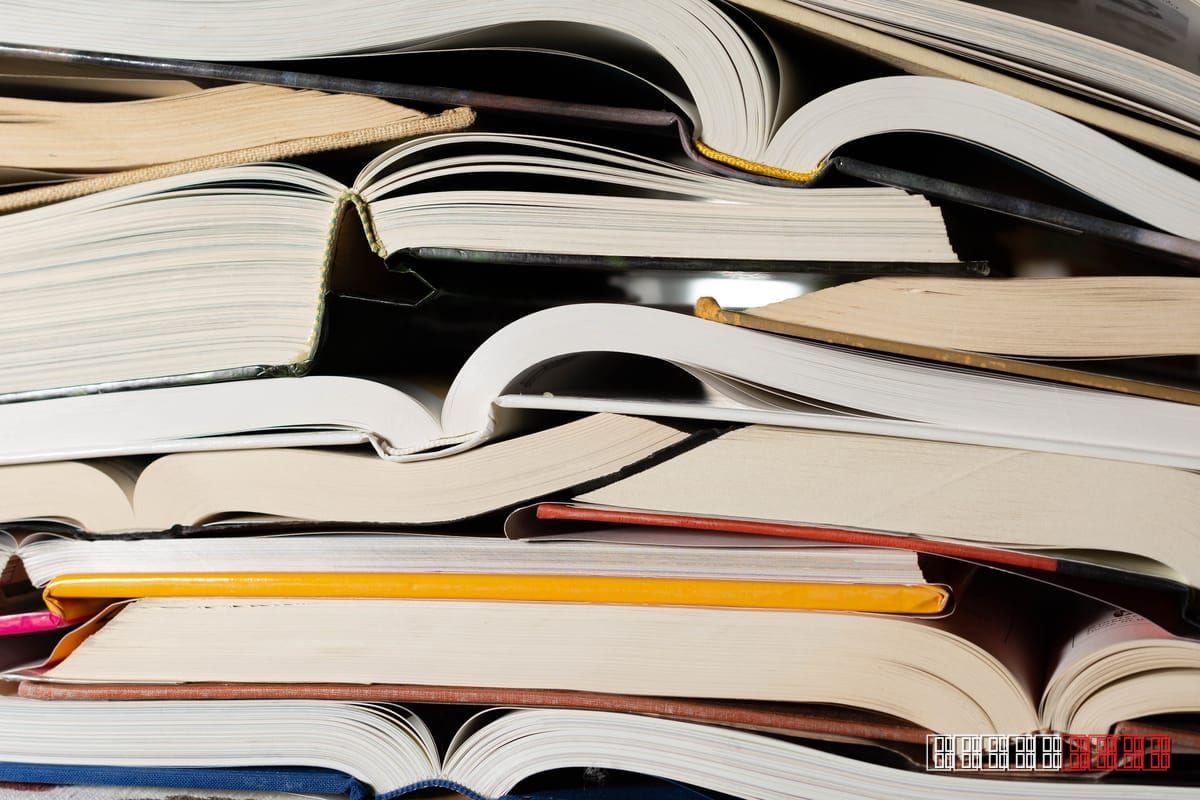 Authors Challenge Publisher Claims Over Anthropic Settlement Funds