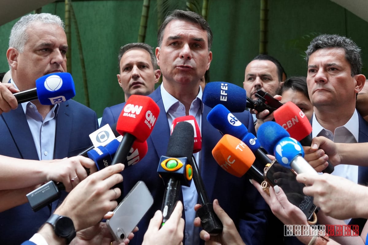Brazilian senator Flavio Bolsonaro under investigation as national vote approaches