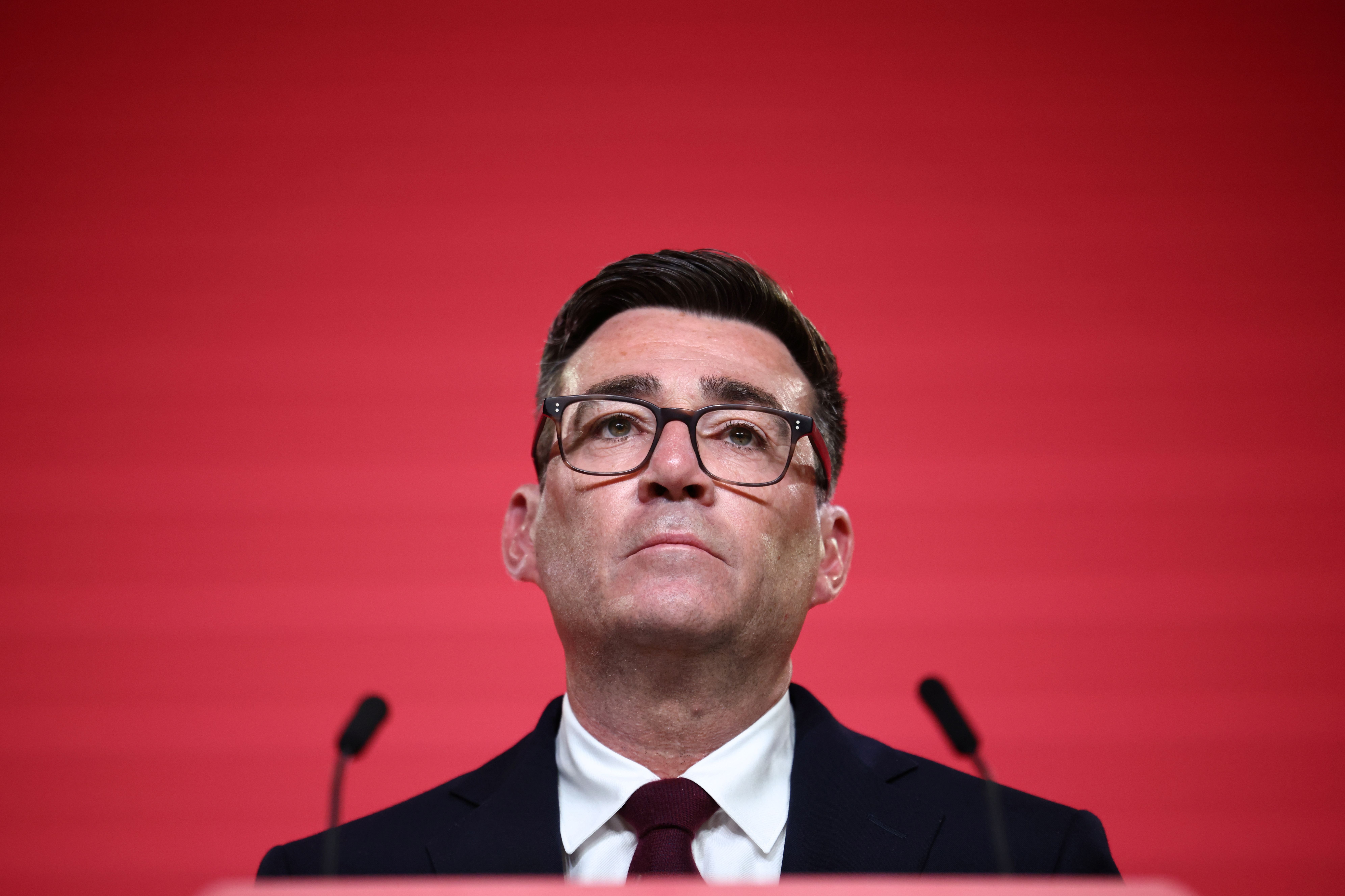 British Prime Minister Burnham falls for AI‑generated White House impersonation