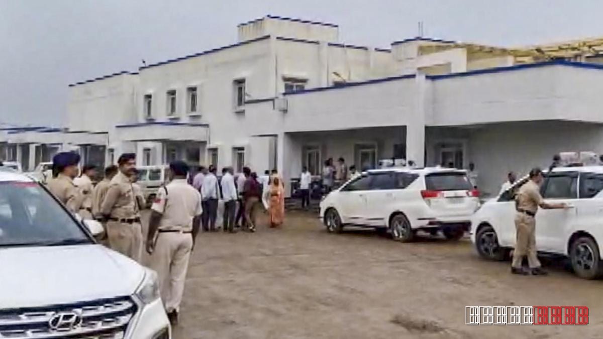 Death Toll Reaches 12 in Sagar After Illicit Liquor Tragedy, 14 Arrested