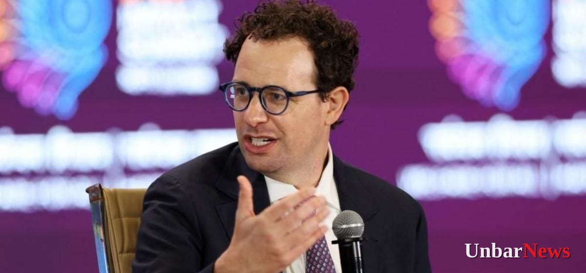 Debate heats up over practicalities of slowing AI progress