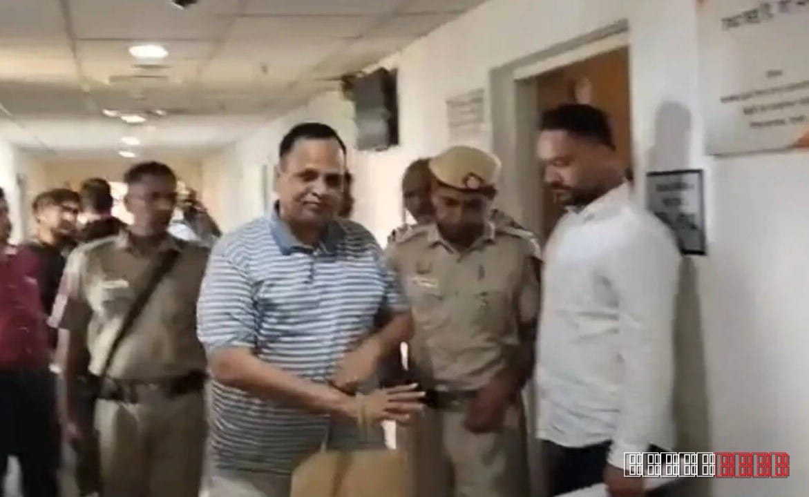 Delhi AAP leader Satyendar Jain released on bail in anti‑corruption probe