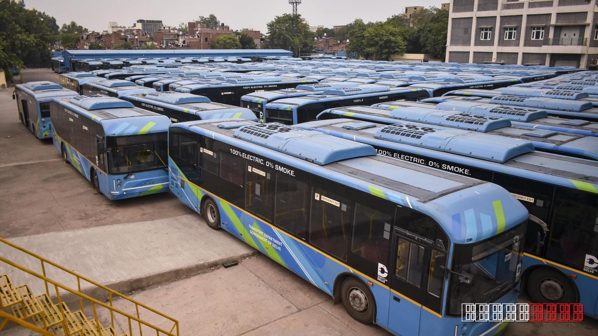 Delhi Bus Drivers Extend Strike to Fifth Day Amid Wage and Working‑Condition Demands