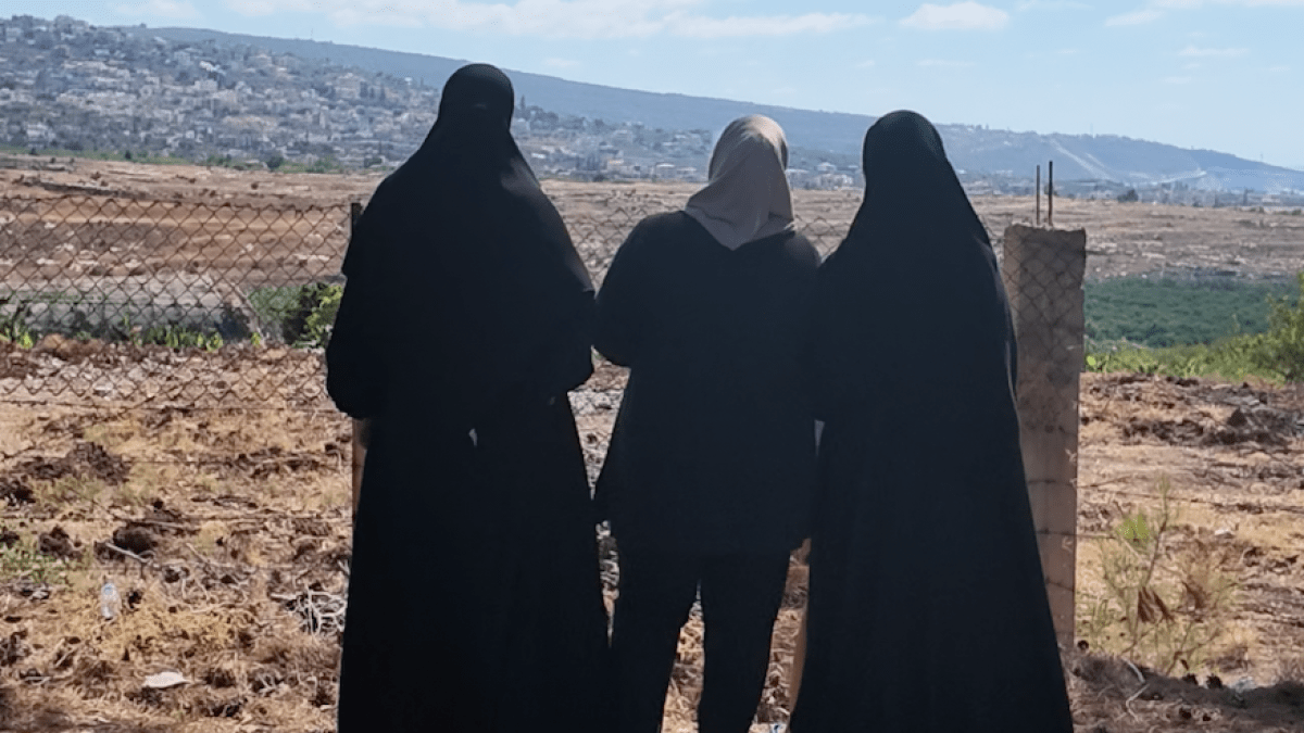 Displaced Lebanese Observe New Humanitarian Pilot Zones Amid Ongoing Conflict