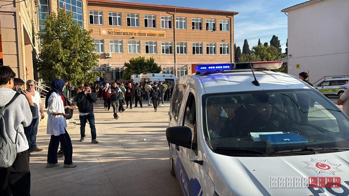 Eight Injured as Gunman Fires Near Western Turkey High School