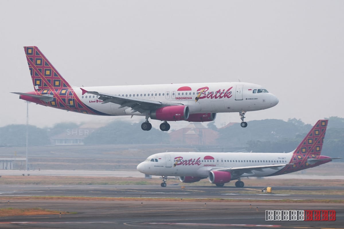 Five Indonesian airports resume flights after ash cloud clears