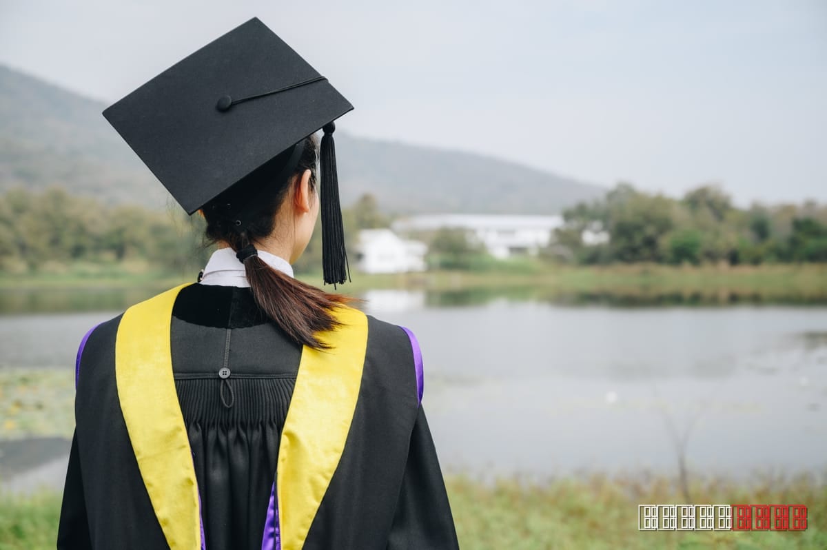 Graduates Face New Hiring Landscape as AI Becomes a Core Credential