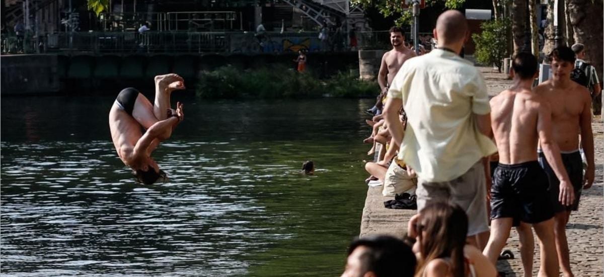 Heatwave pushes France's drowning toll past 300