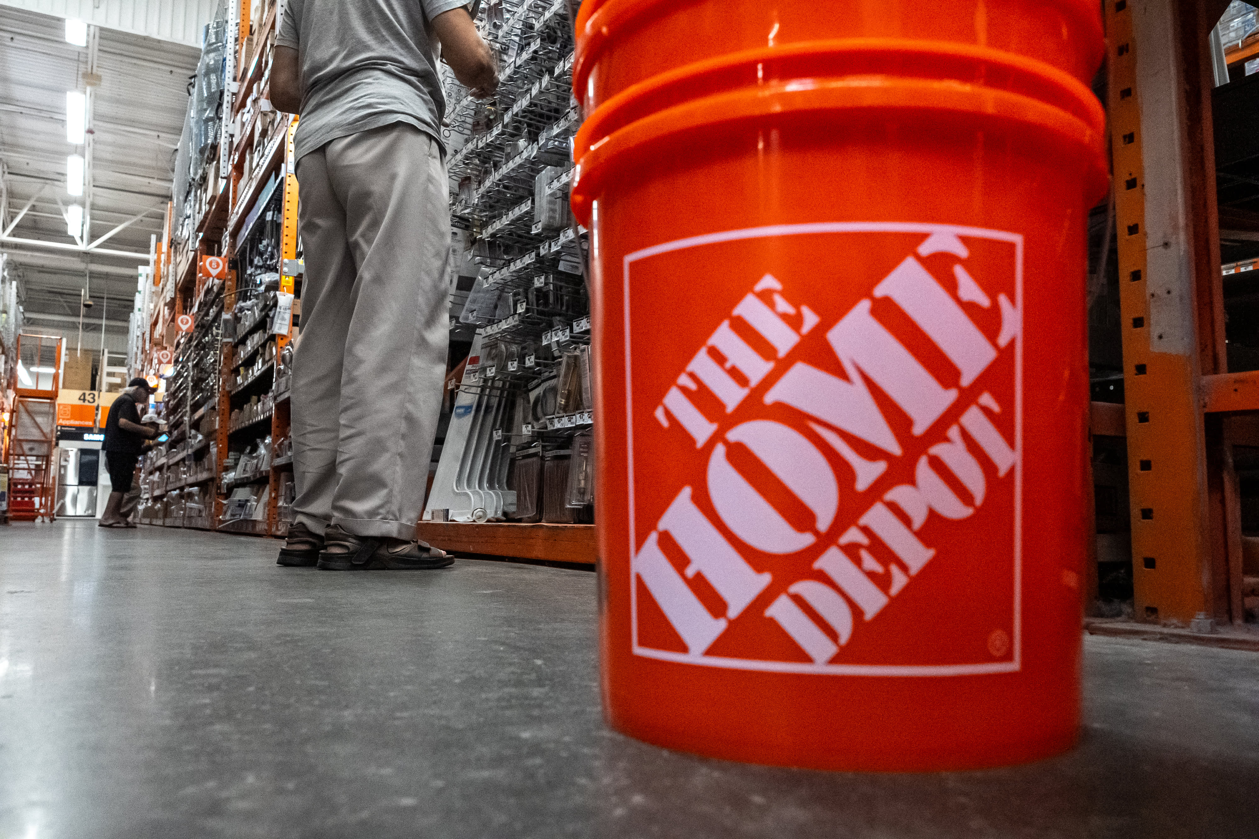 Home Depot Beats Q2 Forecast While Holding Outlook Amid Sluggish Housing Market