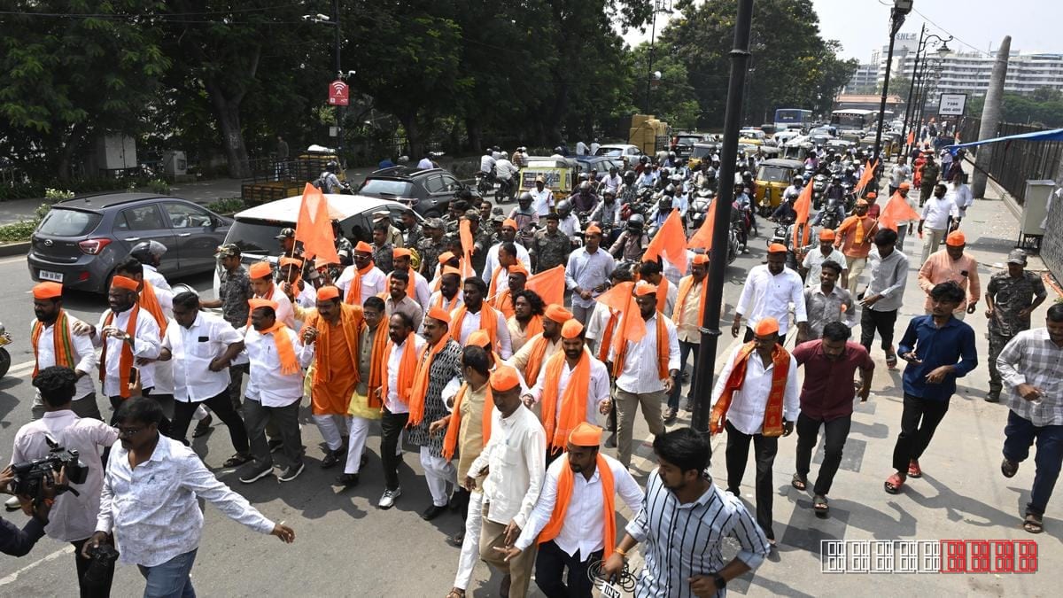 Hyderabad police hold 36 members of Ganesh Utsav Samithi after Tank Bund demonstration