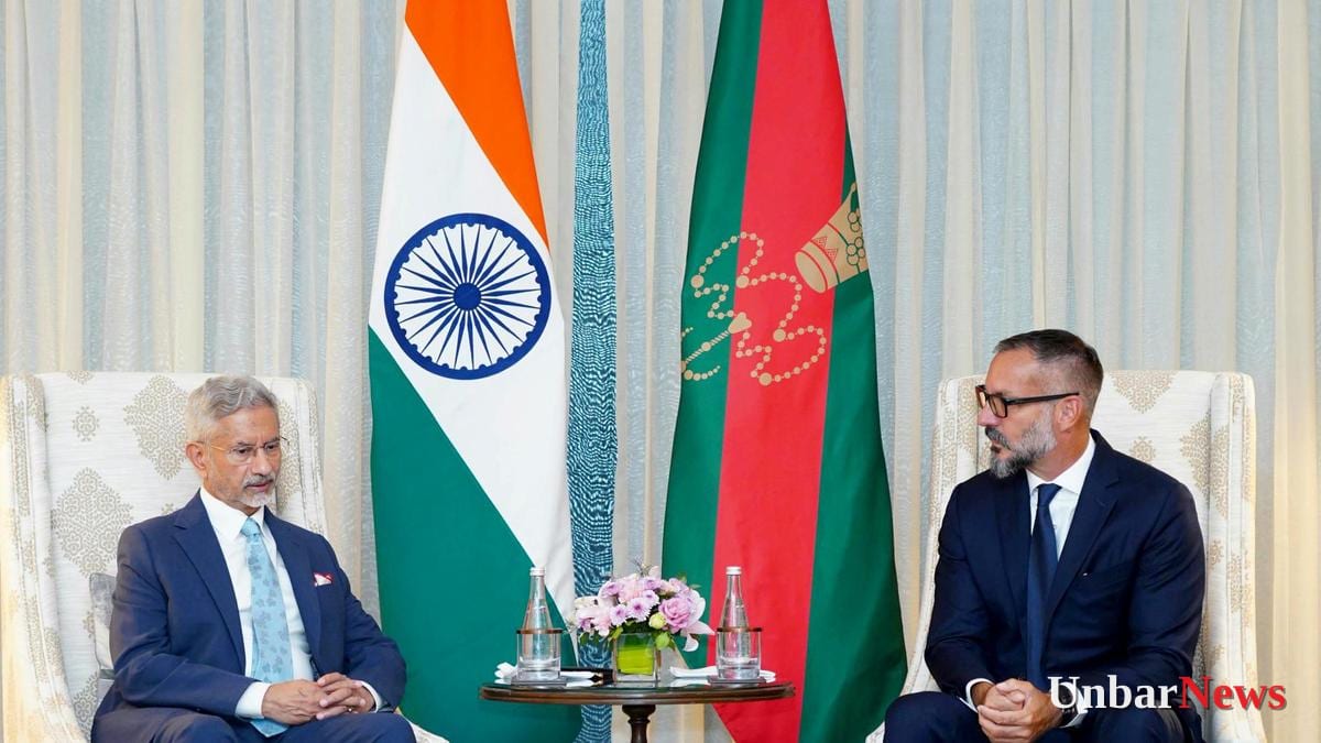 India welcomes Ismaili Imam Rahim Aga Khan for diplomatic talks