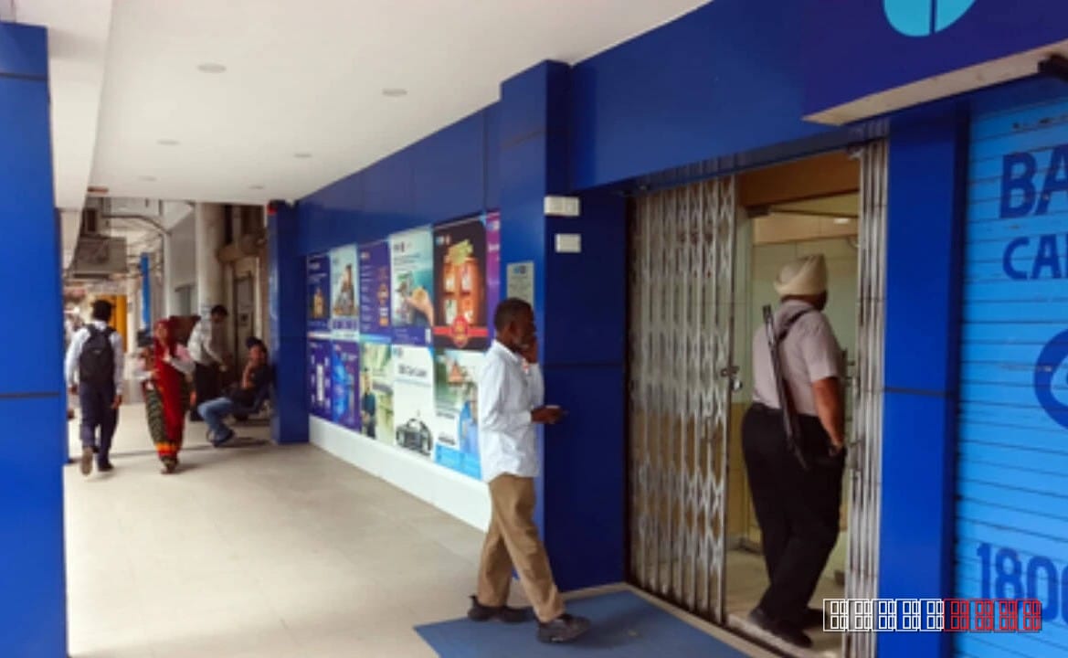 Indian bank unions suspend planned three‑day walkout after IBA assurances
