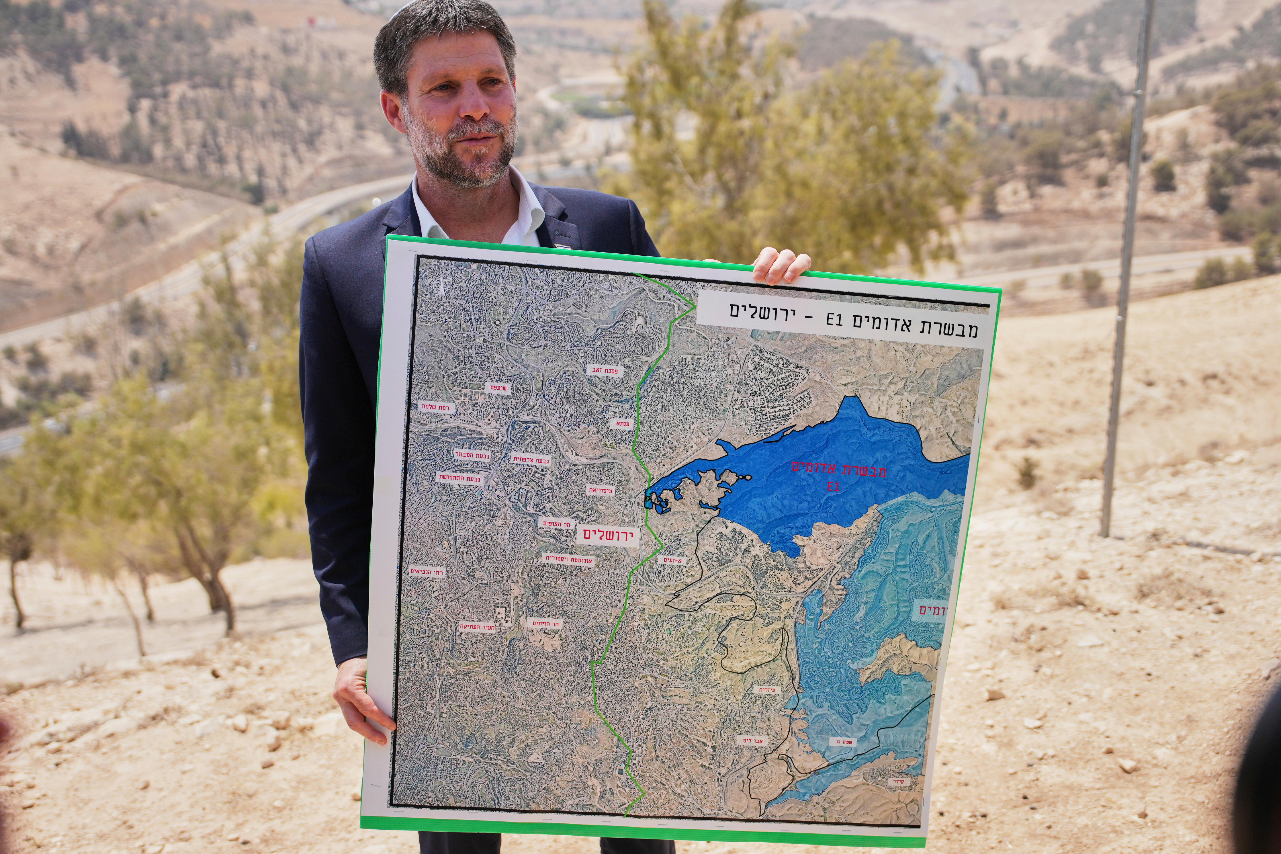 Israel issues tender for 1,200 homes in contested E1 zone, prompting Palestinian condemnation