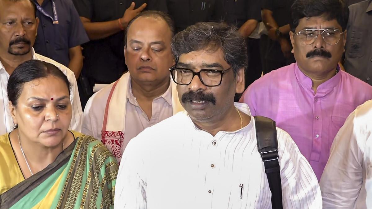 Jharkhand CM cancels JSSC-CGL exam amid student demand for CBI probe