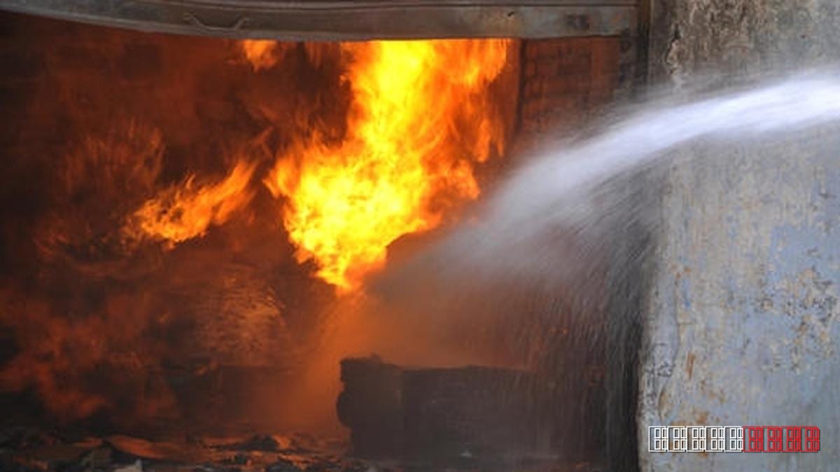 Kochi auto workshop blaze contained with no casualties