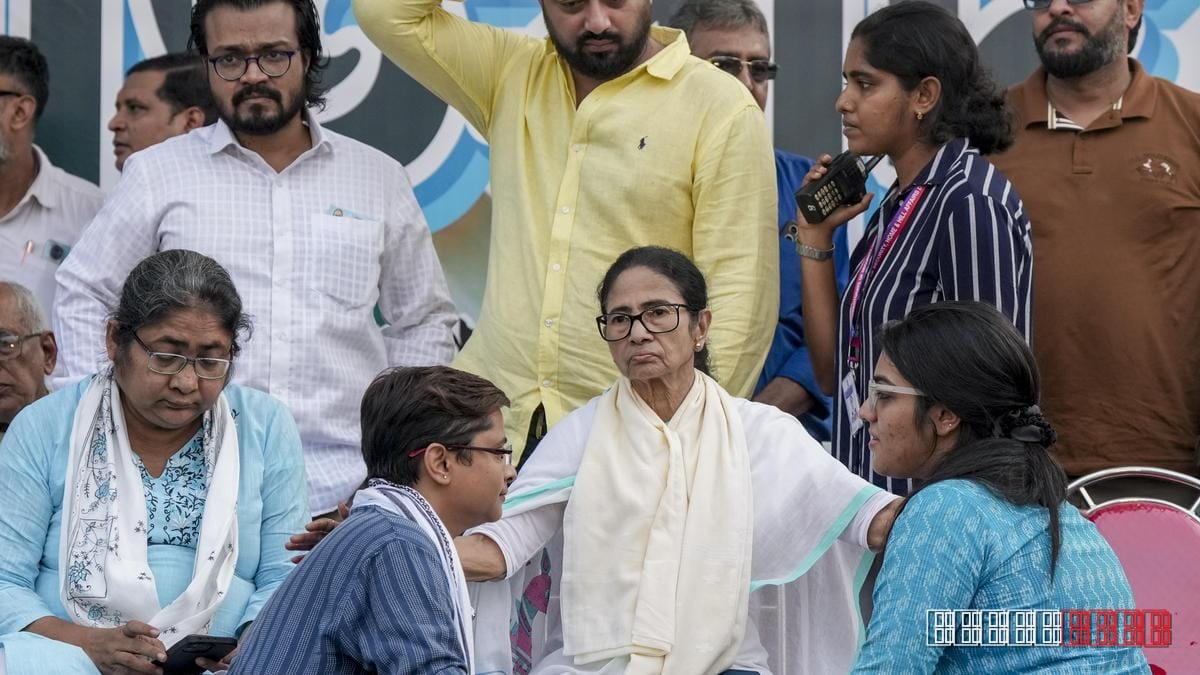 Mamata Banerjee calls for united opposition to press for CEC Gyanesh Kumar's removal