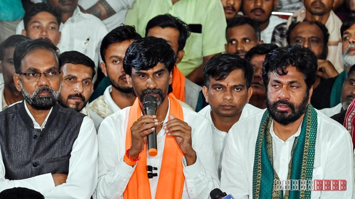 Maratha protesters disrupt highways on sixth day of reservation rally