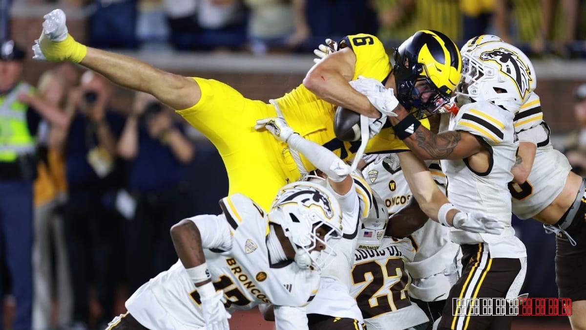 Michigan pulls off last‑second Hail Mary win after clock dispute