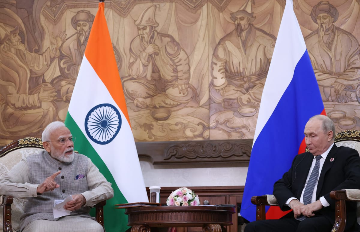 Modi Calls on Putin to Halt Ukraine Conflict as U.S. Considers Oil Tariffs