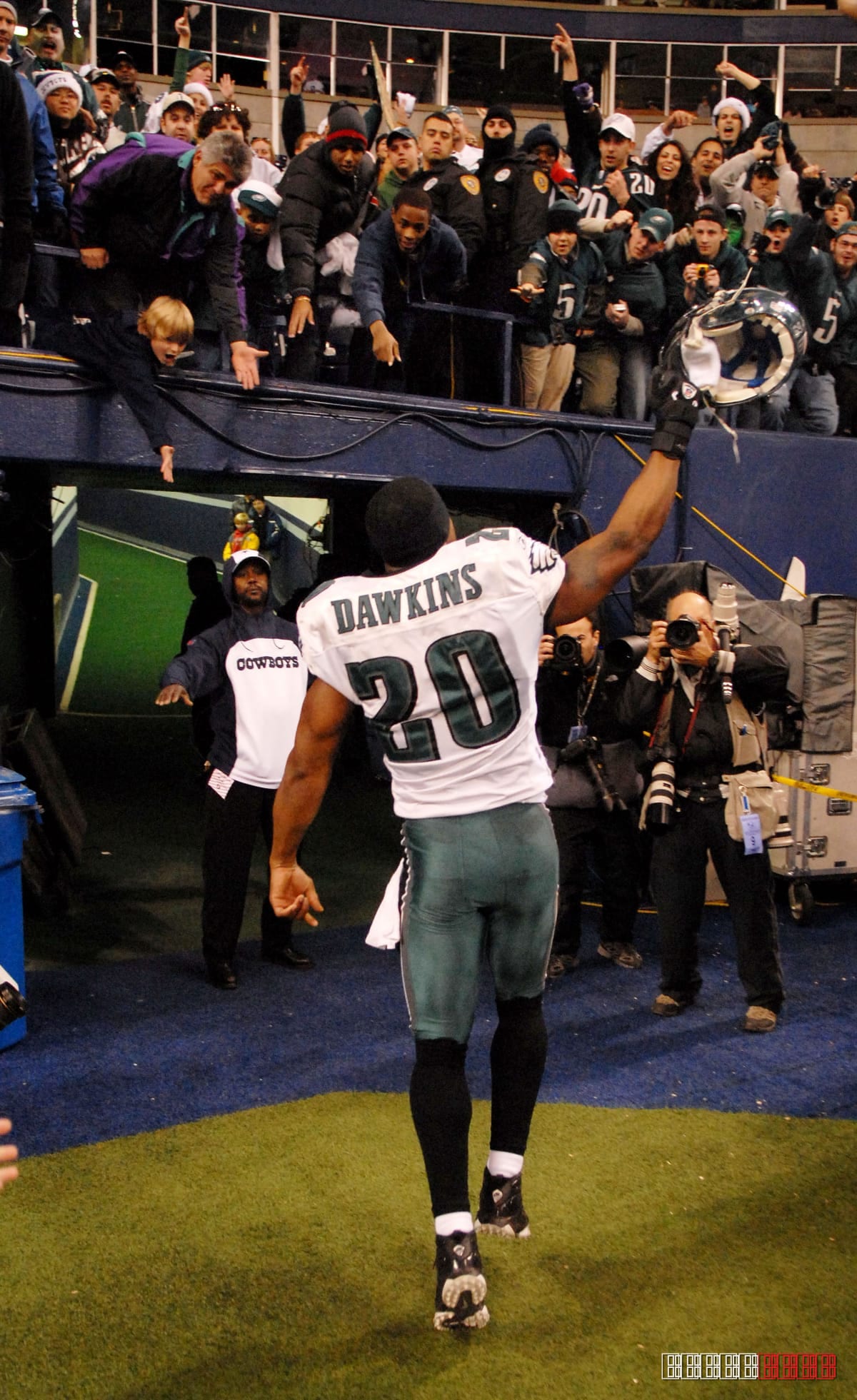 NFL urges DHS to delete Hall of Famer video used in border‑security promo