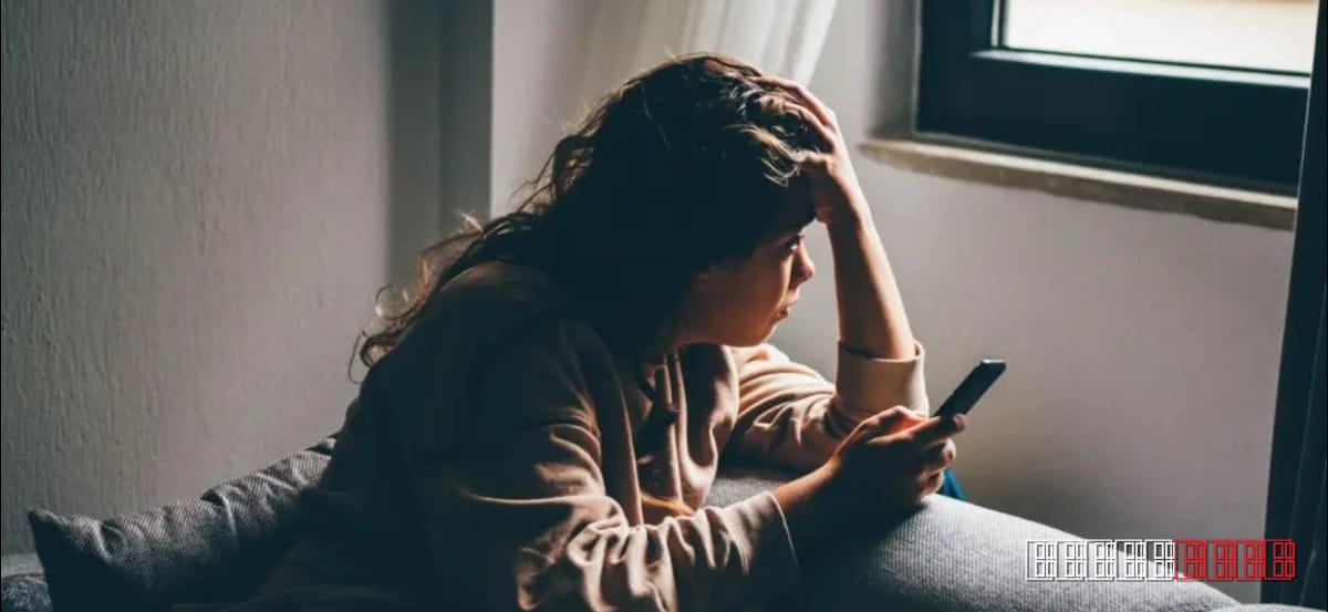NHS A&E departments report surge in youth mental‑health crises
