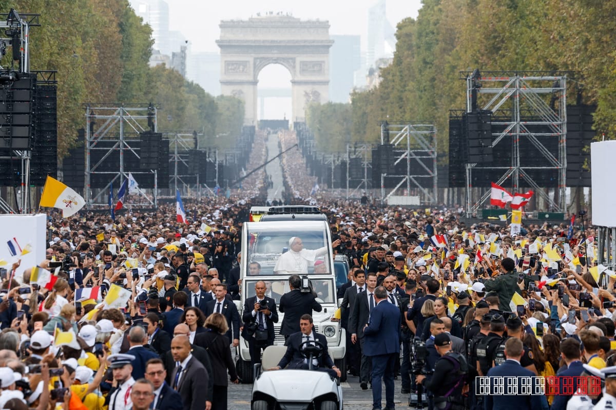 Paris draws 800,000 to Pope Leo XIV's open-air Mass at Place de la Concorde