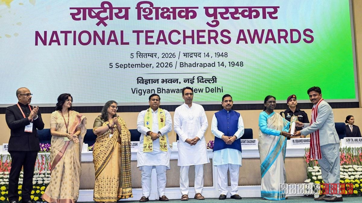 President Murmu honors educators with national teaching awards