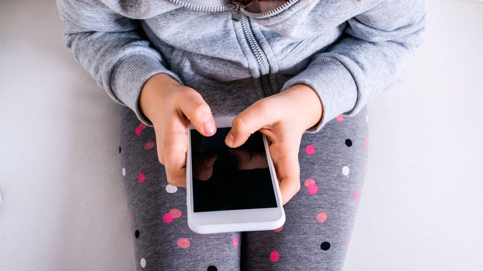 Report warns UK pupils are being drawn into online extremism