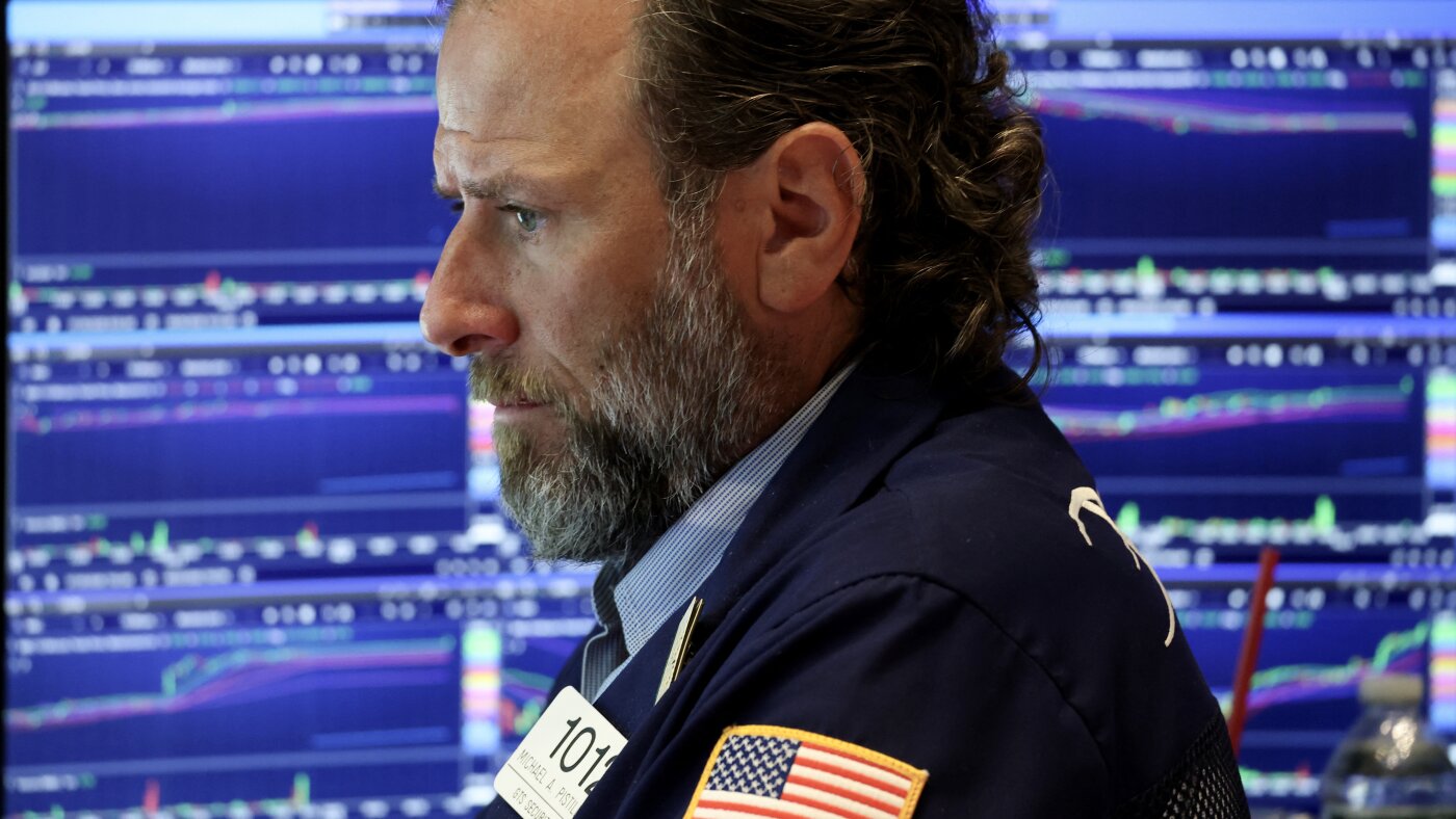 Rising Yields Warn of Economic Headwinds, Consumers Feel the Impact