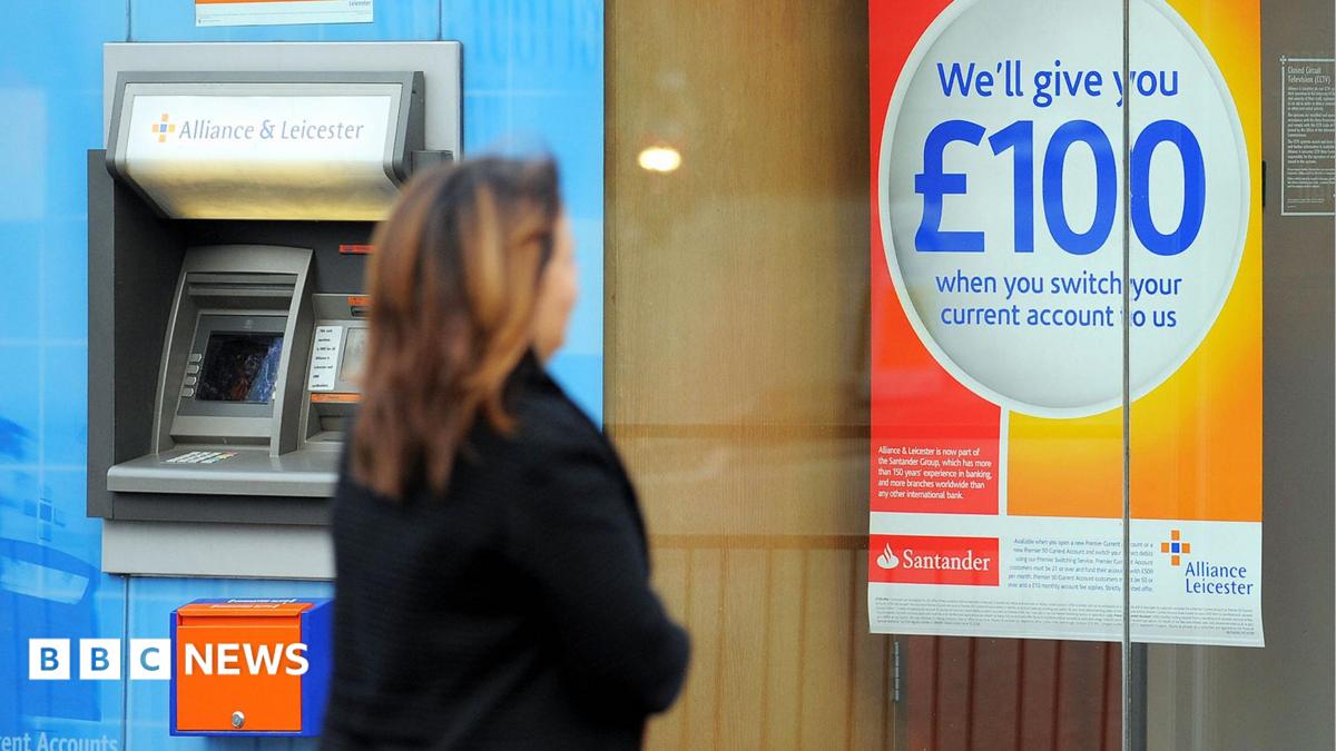 Switching bank accounts could net UK savers up to £220 a year