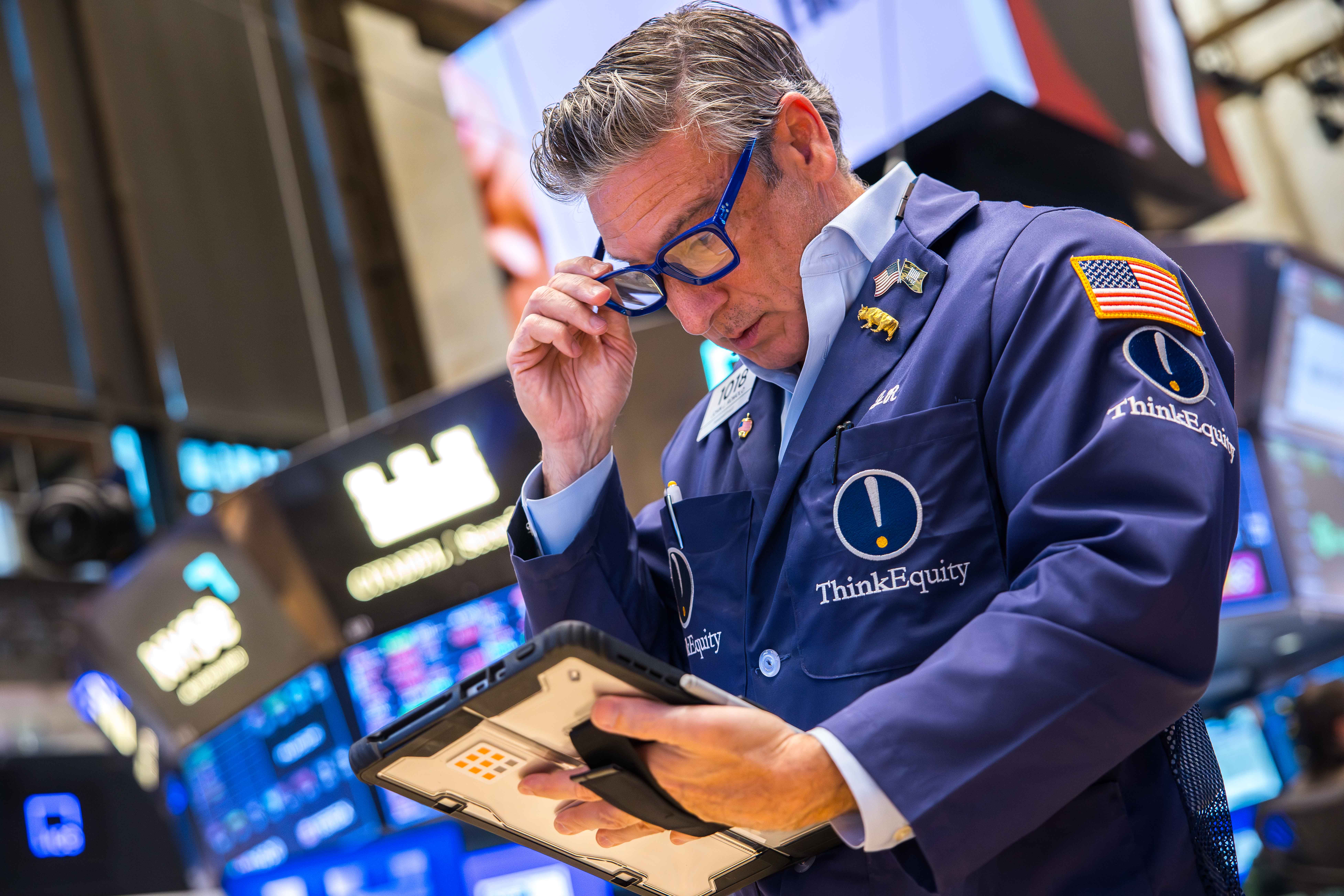 Trader stakes $129 million on bearish options against semiconductor ETF