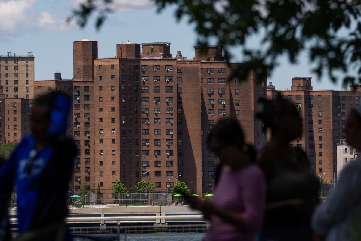 U.S. apartment rents climb in August as vacancy rates ease
