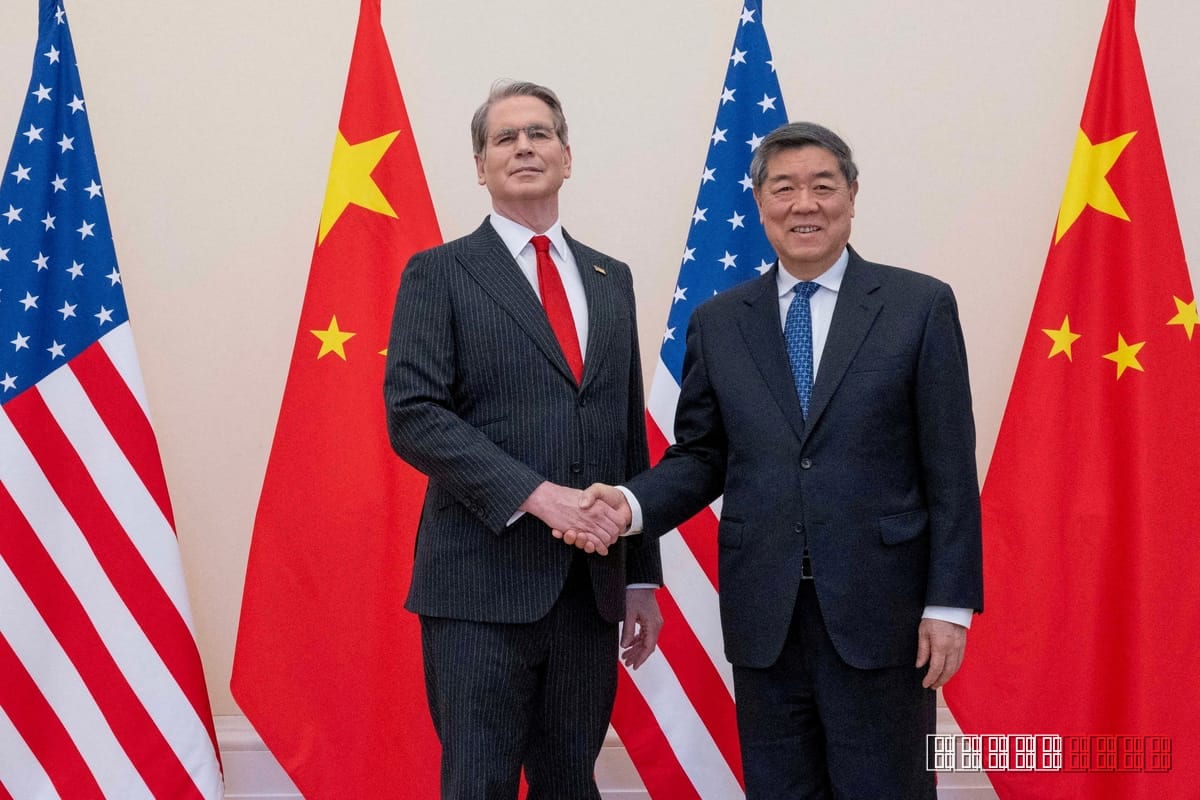 U.S. Investment Strategist Bessent Discusses Trade and Tech with China’s He Lifeng Before Trump‑Xi Meeting