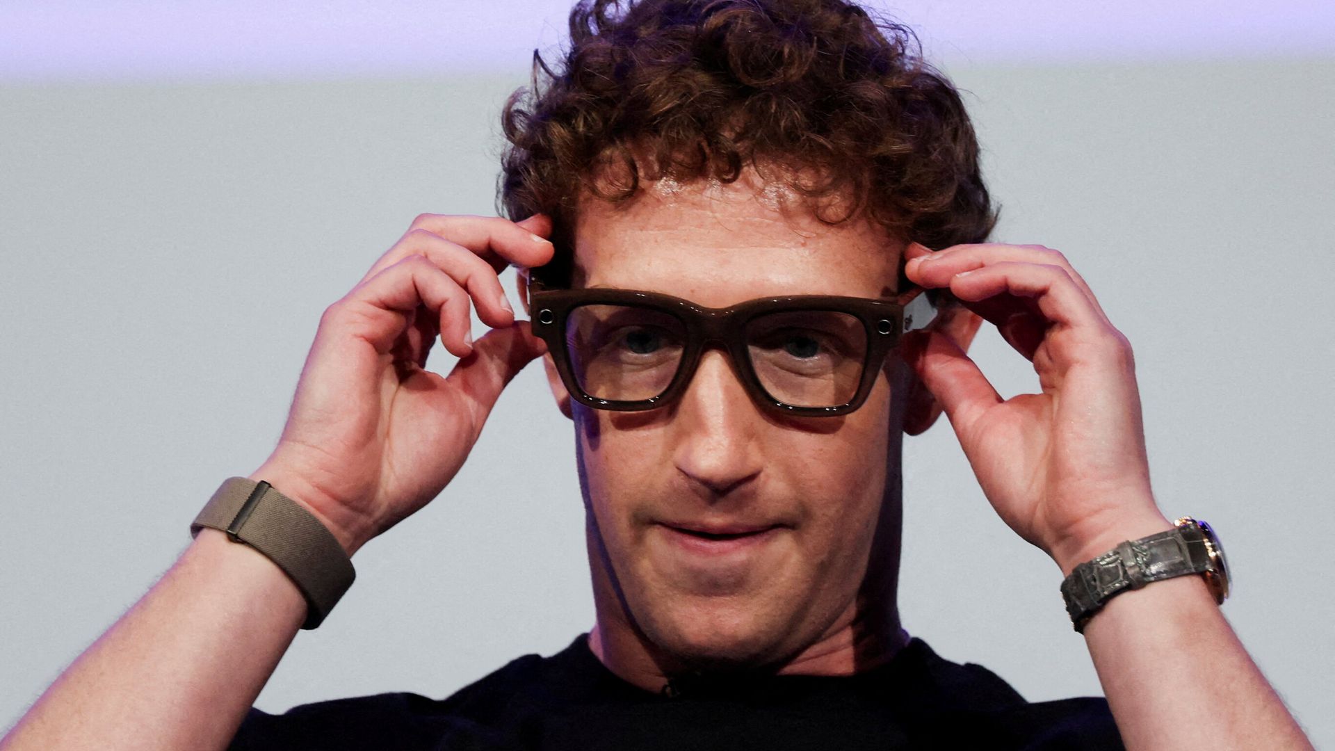 UK cinema chains weigh restrictions on Meta AR glasses over piracy fears