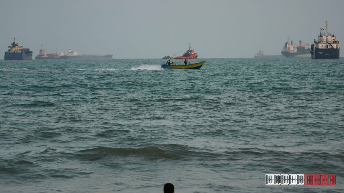 US Navy hits Iranian oil tankers after missile barrage on its ships
