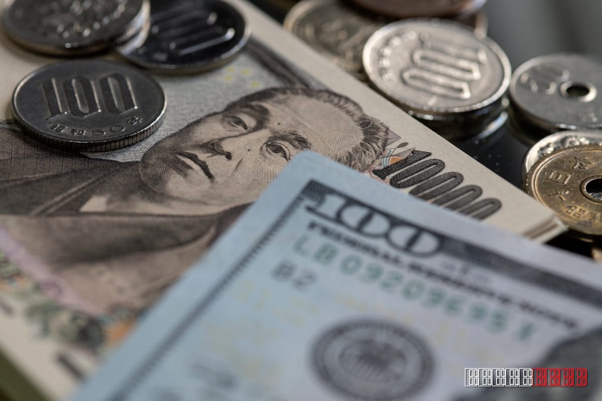 US Treasury rally lifts Japan’s 10‑year bond to three‑decade peak