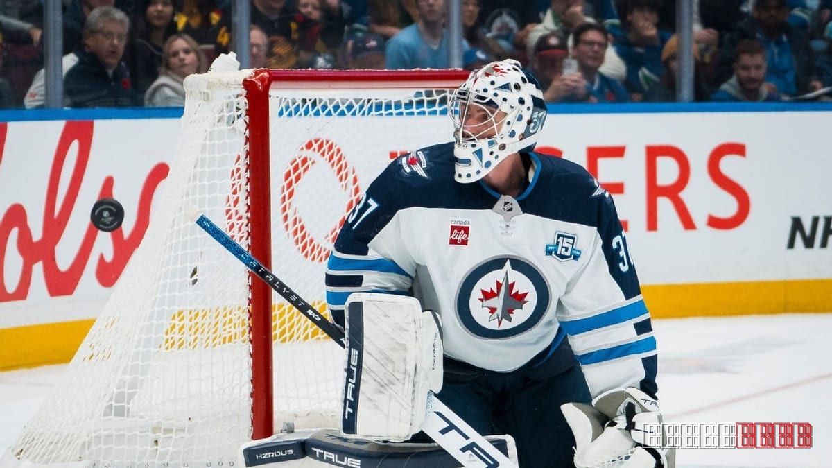 Winnipeg Jets bench Hellebuyck after he skips training camp