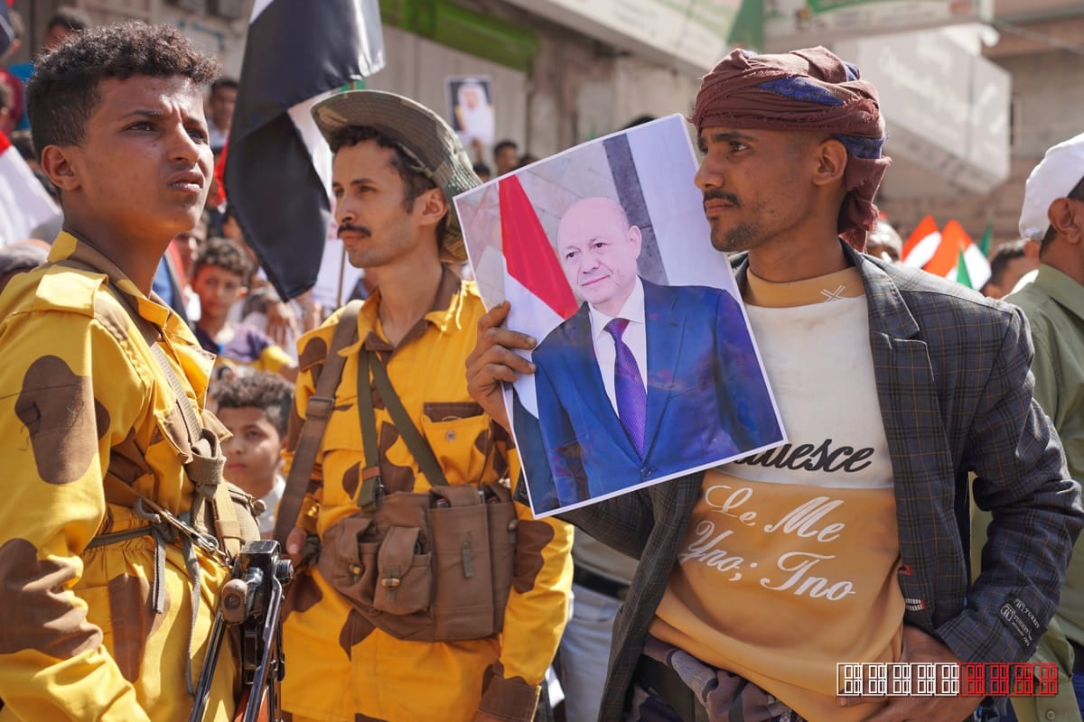 Yemen's interim president calls for new recruits and promises clemency to former Houthi fighters
